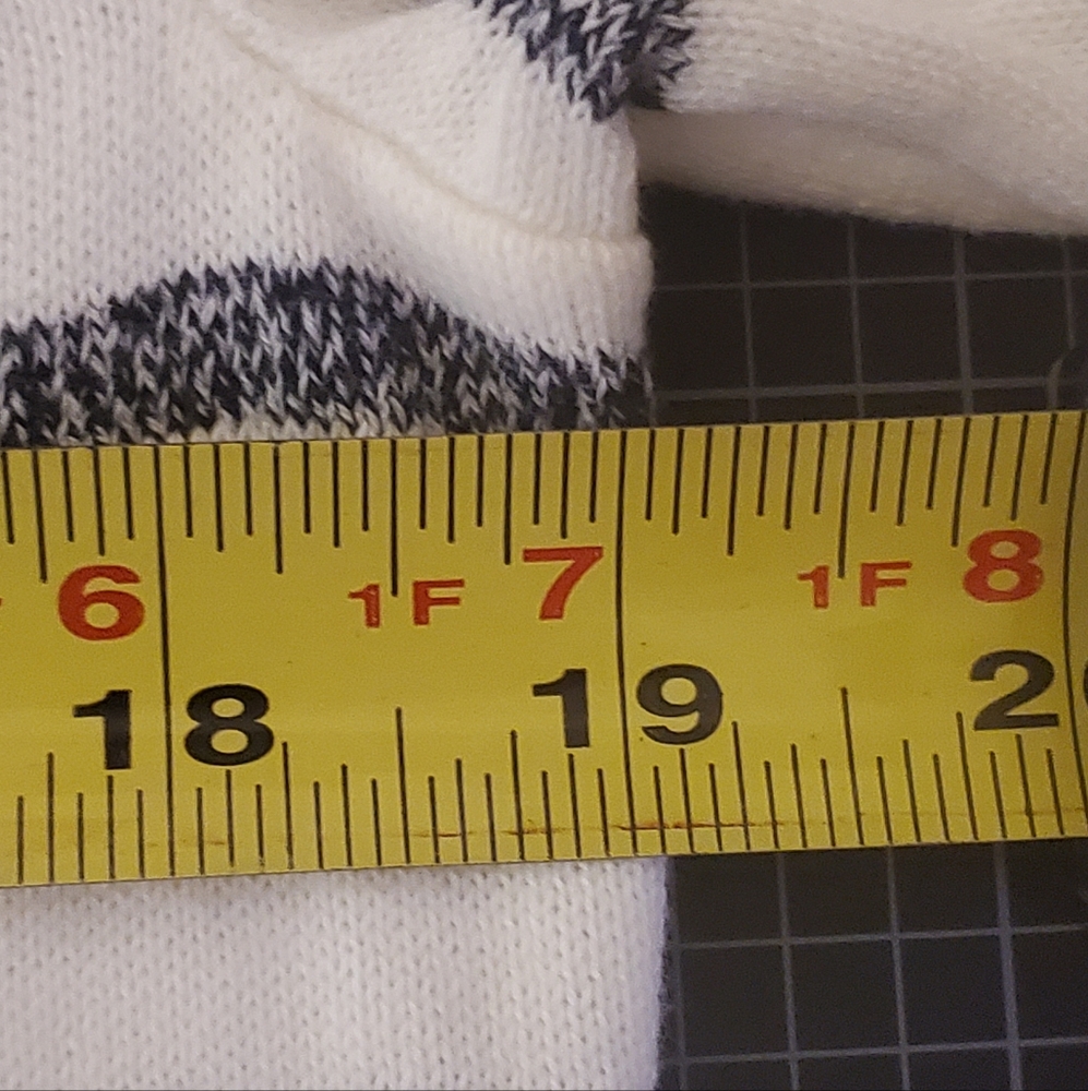 Nautica Sz M BNWT Long Sleeve Sweater - Picture 13 of 15